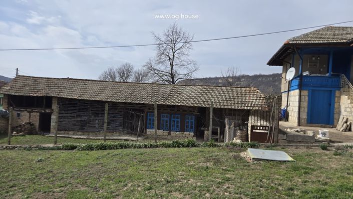 Image No.21-3 Bed House for sale