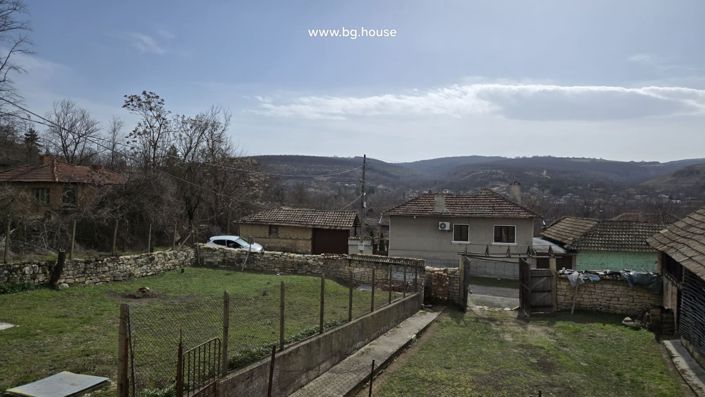 Image No.26-3 Bed House for sale
