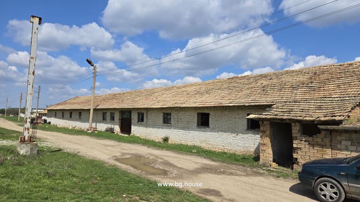 Image No.21-3 Bed Farmhouse for sale