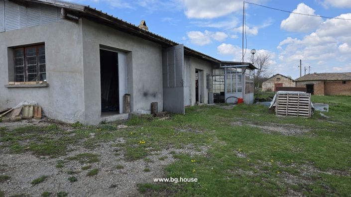 Image No.29-3 Bed Farmhouse for sale