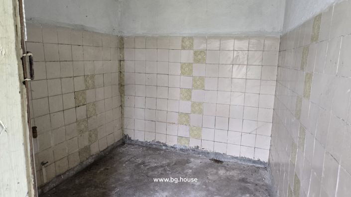 Image No.19-3 Bed House for sale