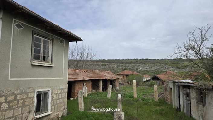 Image No.3-3 Bed House for sale