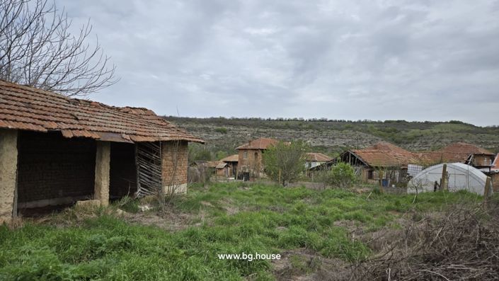 Image No.27-3 Bed House for sale