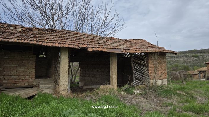 Image No.28-3 Bed House for sale
