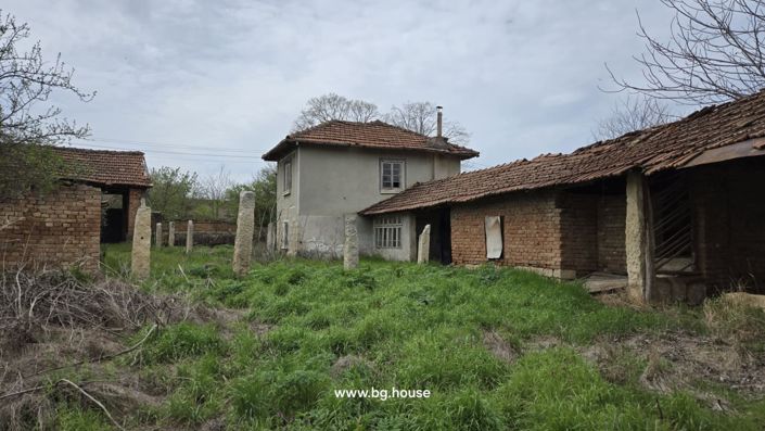 Image No.30-3 Bed House for sale