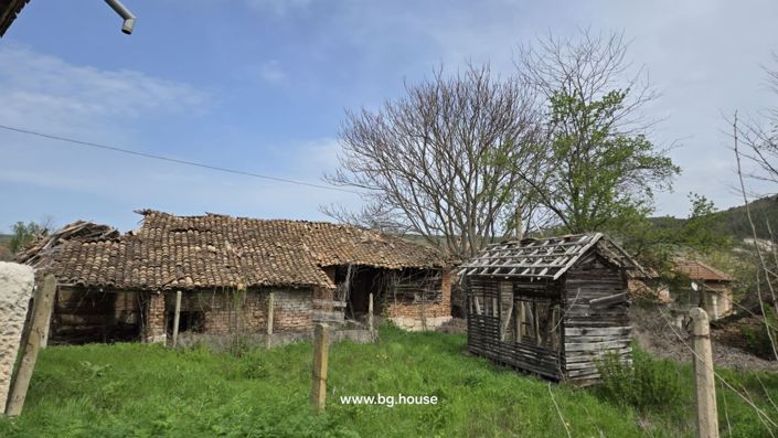 Image No.22-2 Bed House for sale