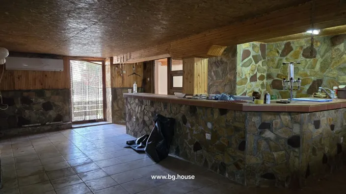 Image No.14-4 Bed House for sale
