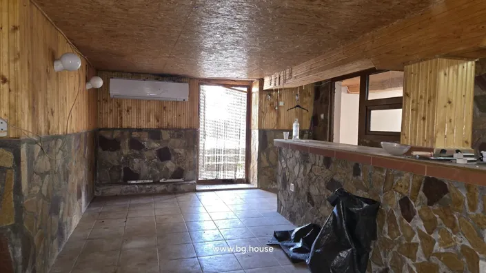 Image No.16-4 Bed House for sale