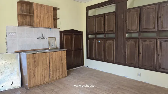Image No.22-4 Bed House for sale