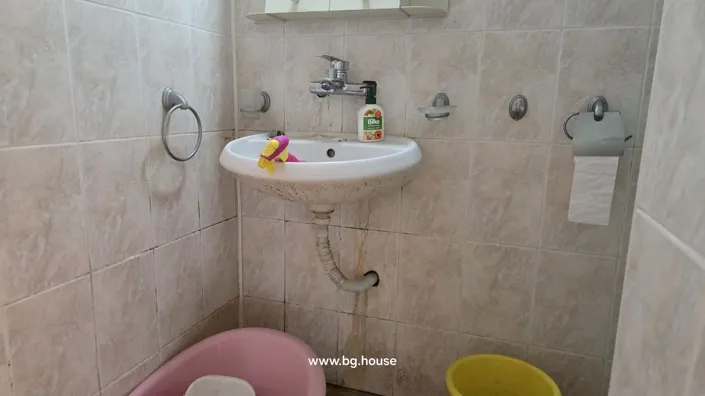Image No.27-4 Bed House for sale