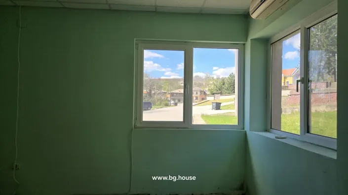 Image No.29-4 Bed House for sale