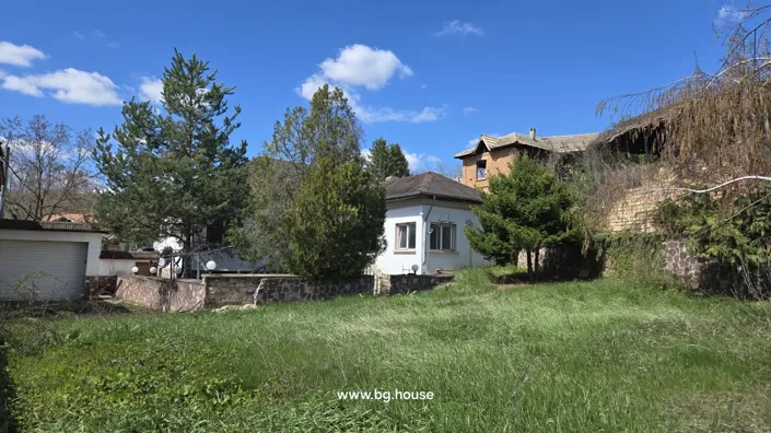 Image No.8-4 Bed House for sale