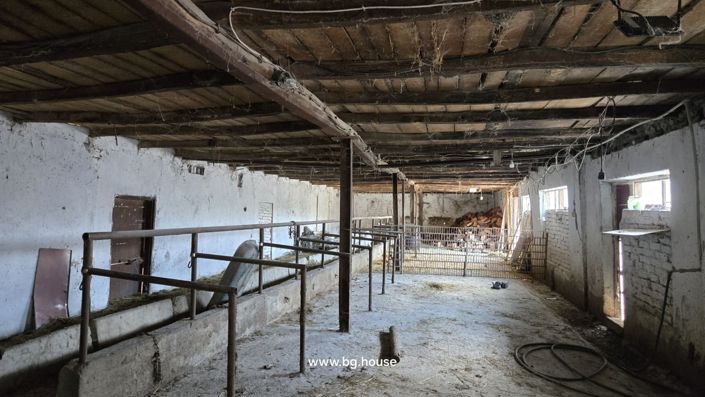 Image No.11-1 Bed Farmhouse for sale