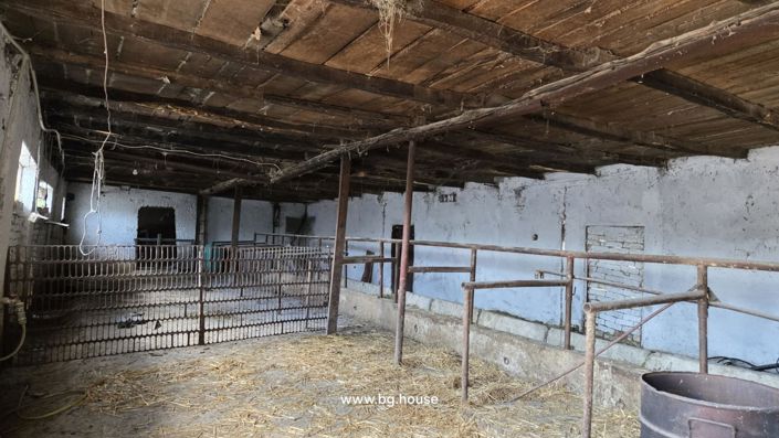 Image No.30-1 Bed Farmhouse for sale