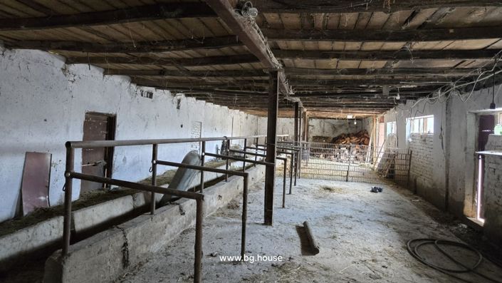 Image No.4-1 Bed Farmhouse for sale