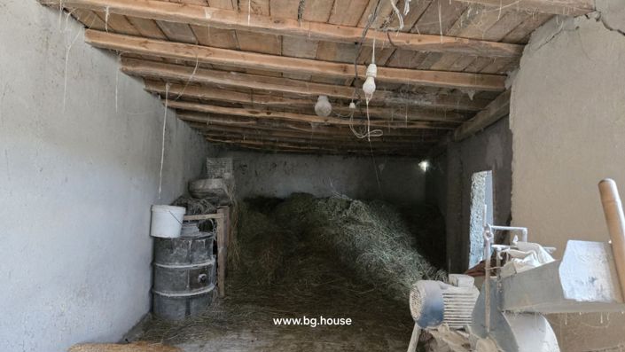 Image No.10-1 Bed Farmhouse for sale