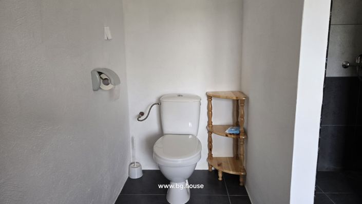 Image No.31-2 Bed House for sale