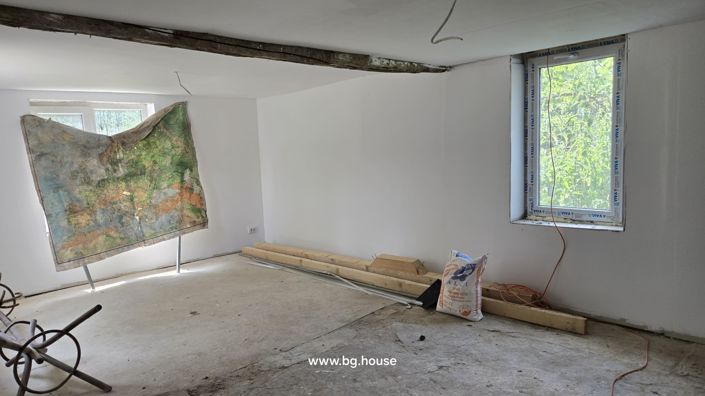Image No.20-4 Bed House for sale