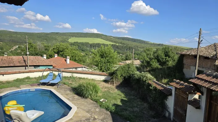 Image No.15-4 Bed House for sale