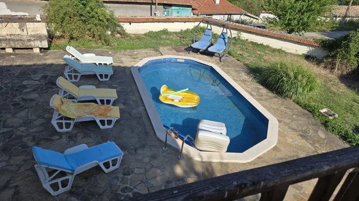 Image No.17-4 Bed House for sale