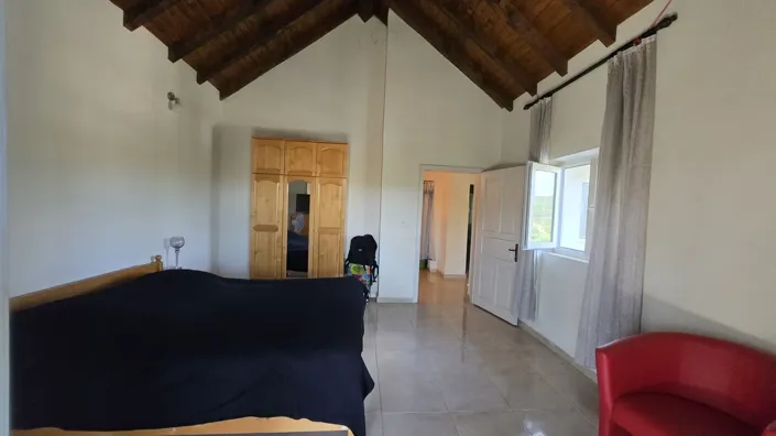 Image No.21-4 Bed House for sale