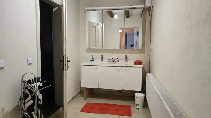 Image No.25-4 Bed House for sale