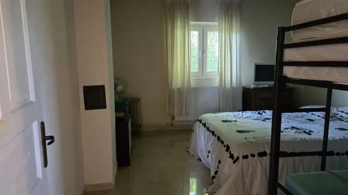 Image No.9-4 Bed House for sale