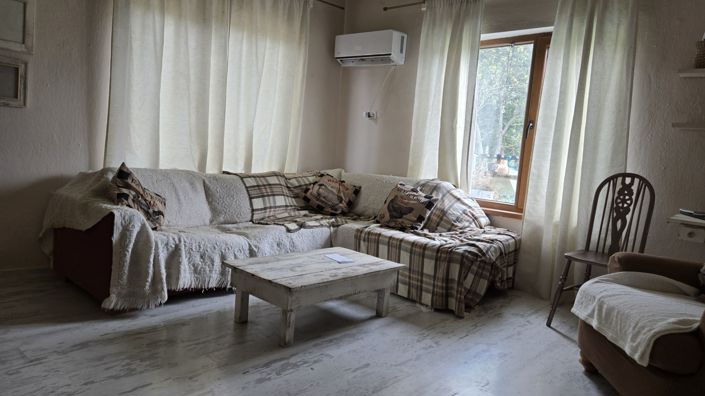 Image No.12-5 Bed House for sale