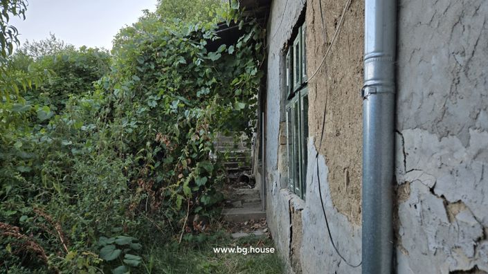 Image No.5-2 Bed House for sale
