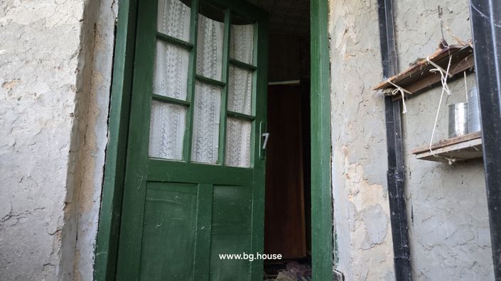 Image No.9-2 Bed House for sale