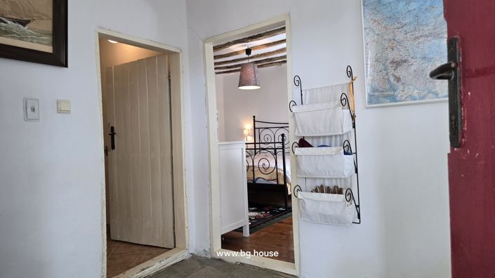 Image No.11-3 Bed House for sale