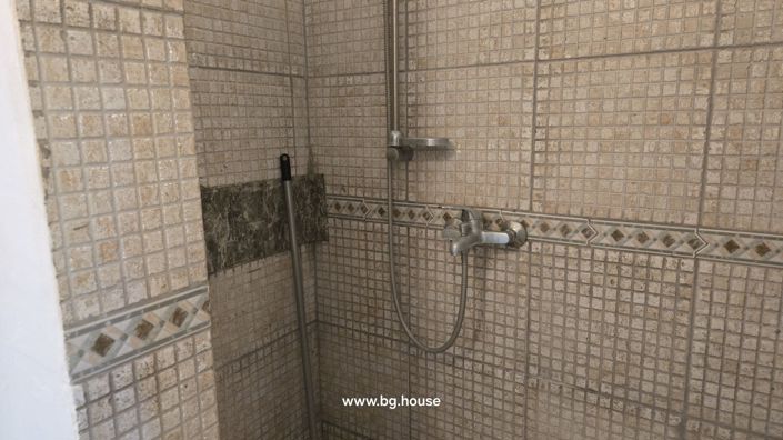 Image No.17-3 Bed House for sale
