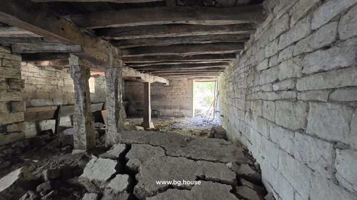 Image No.15-3 Bed House for sale