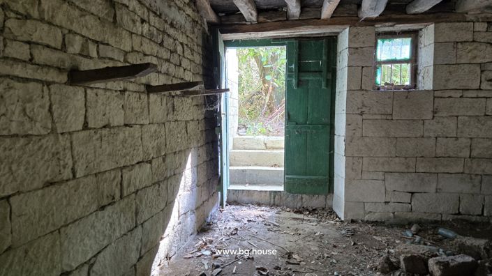 Image No.17-3 Bed House for sale