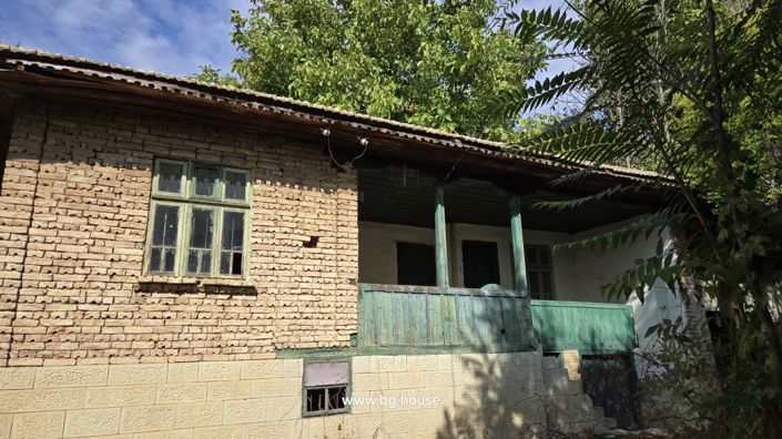 Image No.8-3 Bed House for sale