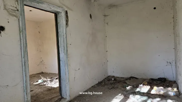 Image No.16-2 Bed House for sale
