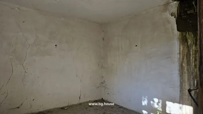 Image No.17-2 Bed House for sale