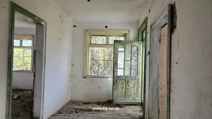 Image No.19-2 Bed House for sale