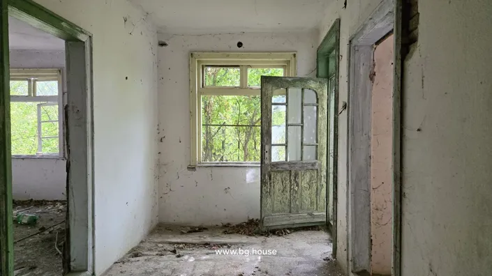 Image No.5-2 Bed House for sale