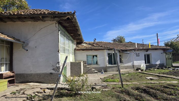 Image No.19-4 Bed House for sale