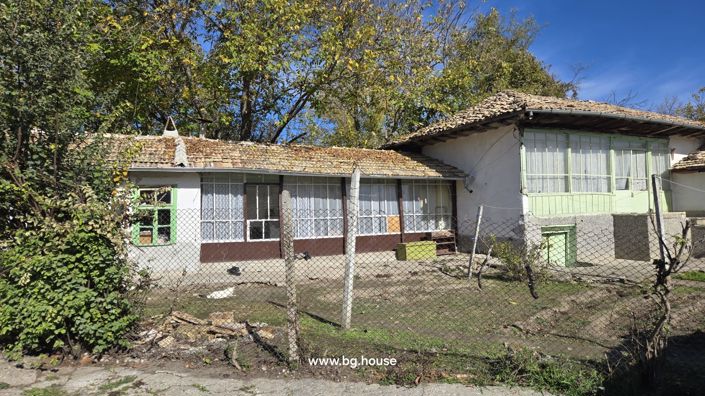 Image No.21-4 Bed House for sale