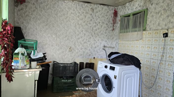 Image No.25-4 Bed House for sale