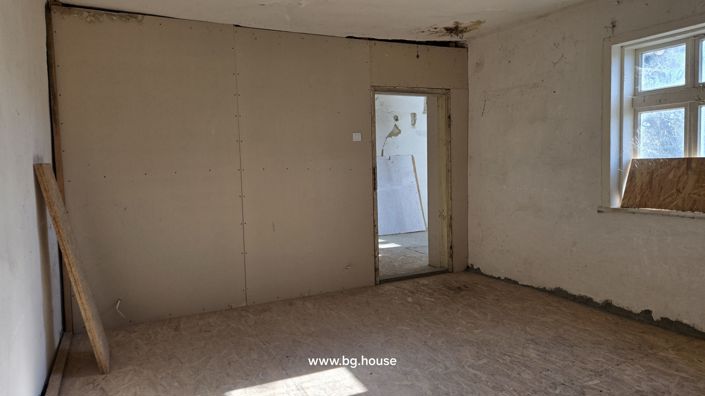 Image No.29-2 Bed House for sale
