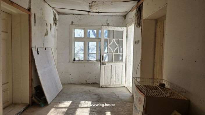 Image No.30-2 Bed House for sale