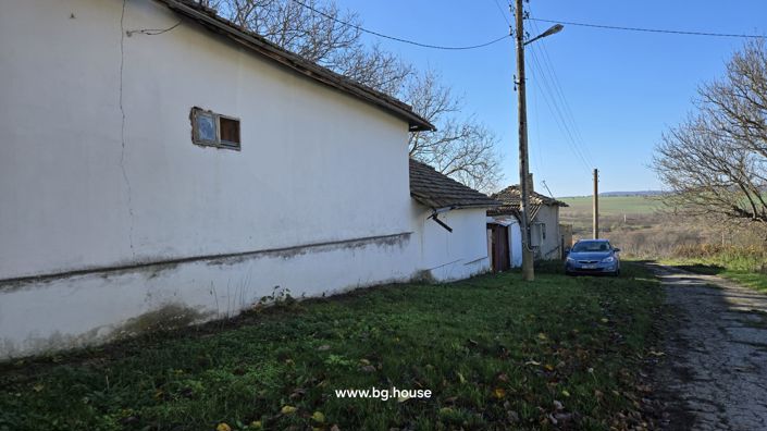 Image No.6-2 Bed House for sale