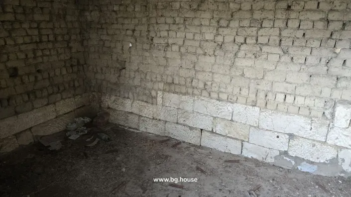 Image No.18-3 Bed House for sale