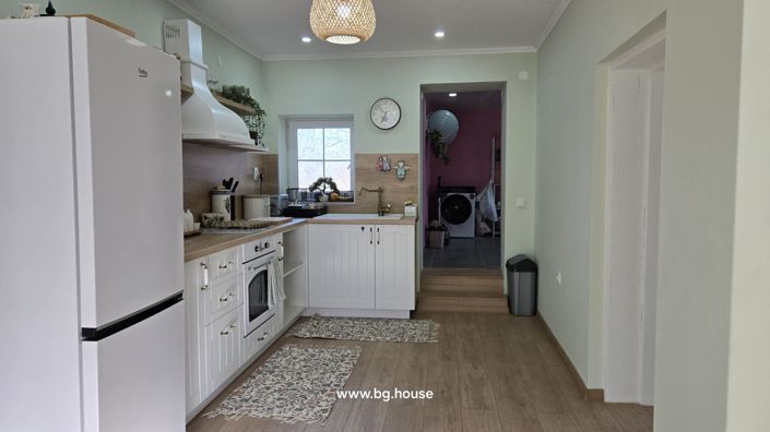 Image No.14-2 Bed House for sale