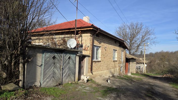 Image No.4-2 Bed House for sale