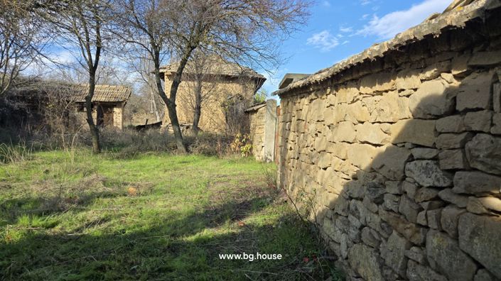 Image No.17-3 Bed House for sale