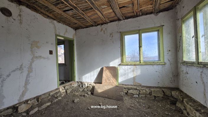Image No.31-3 Bed House for sale